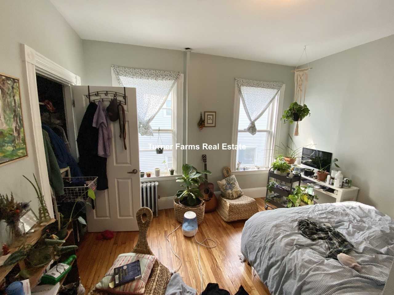 Oswald St #2 - Photo 3 of 17