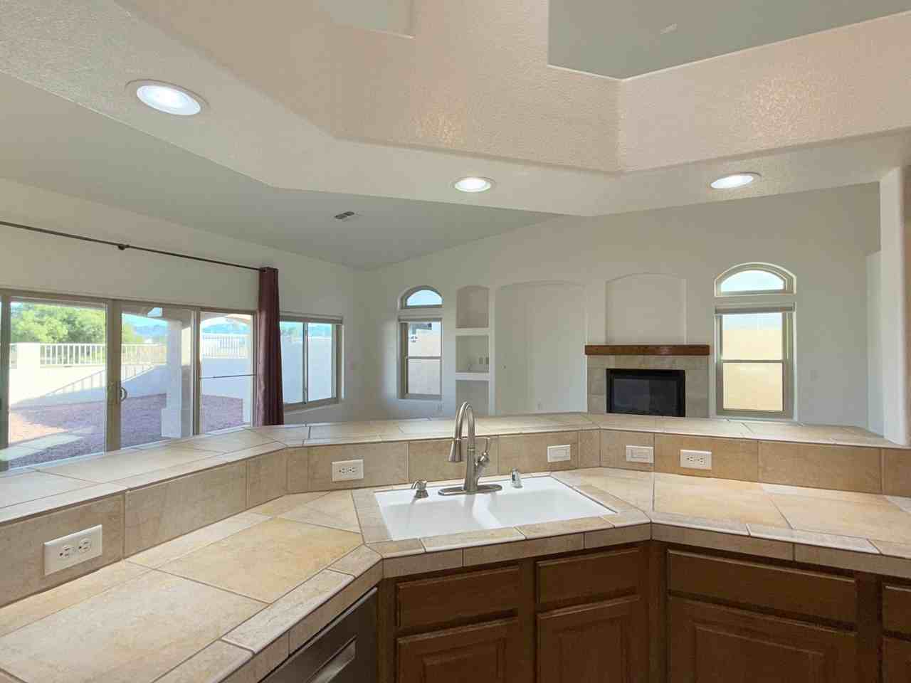 1747 E Winter Haven Dr - Photo 6 of 22