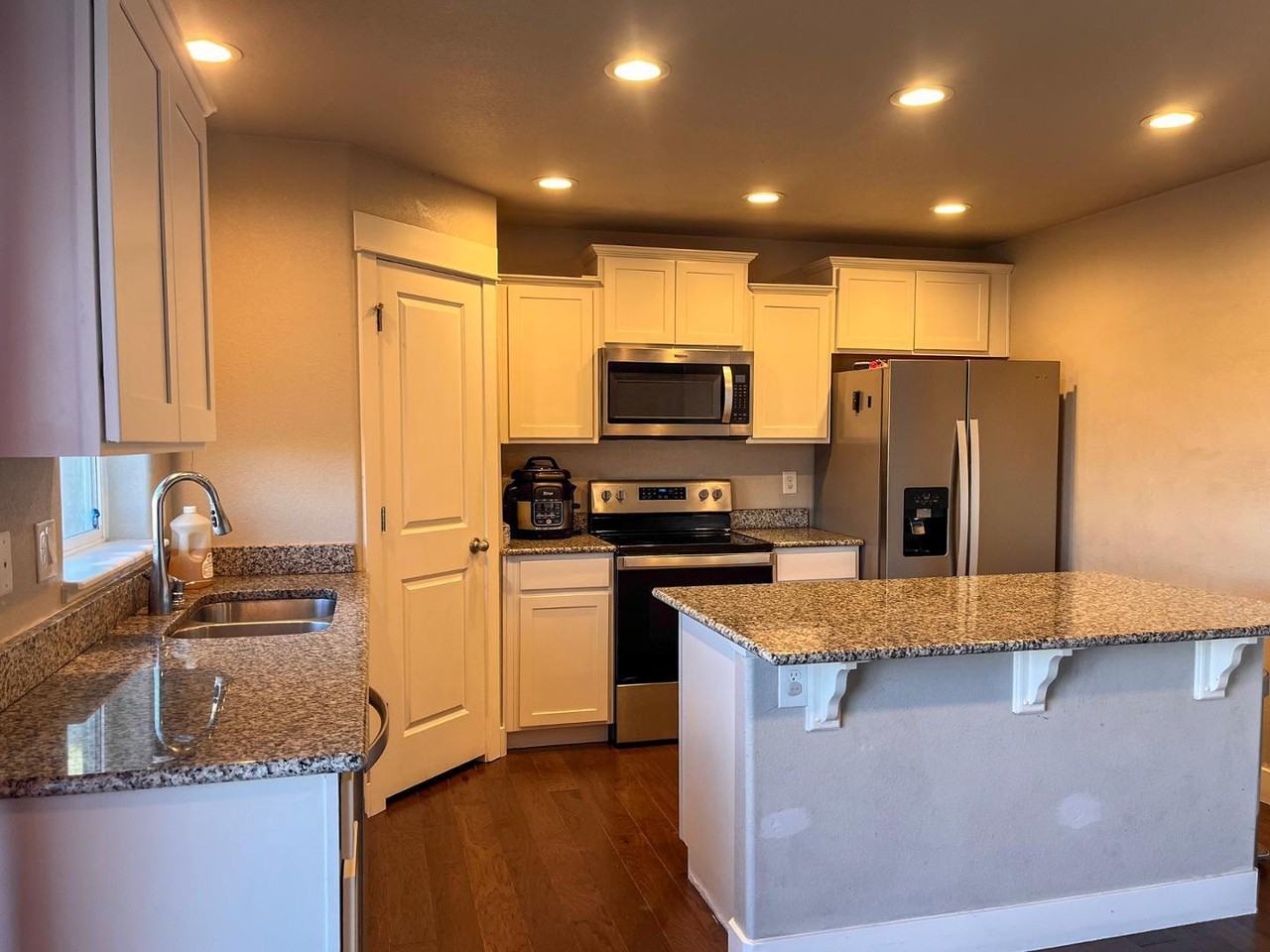 3044 Loot Dr - Photo 4 of 14