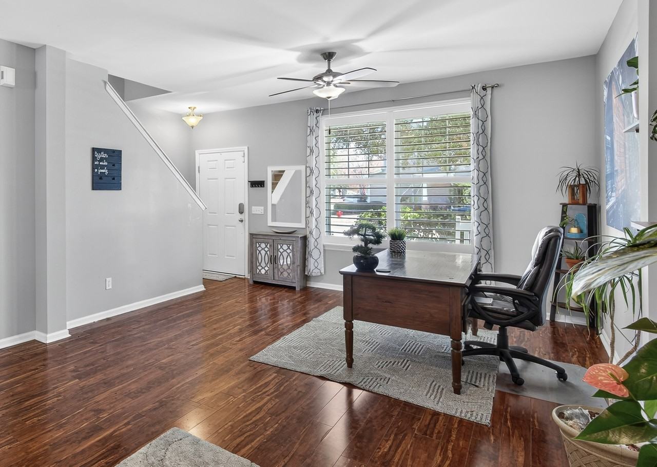 3543 Franklin Tower Drive - Photo 2 of 31