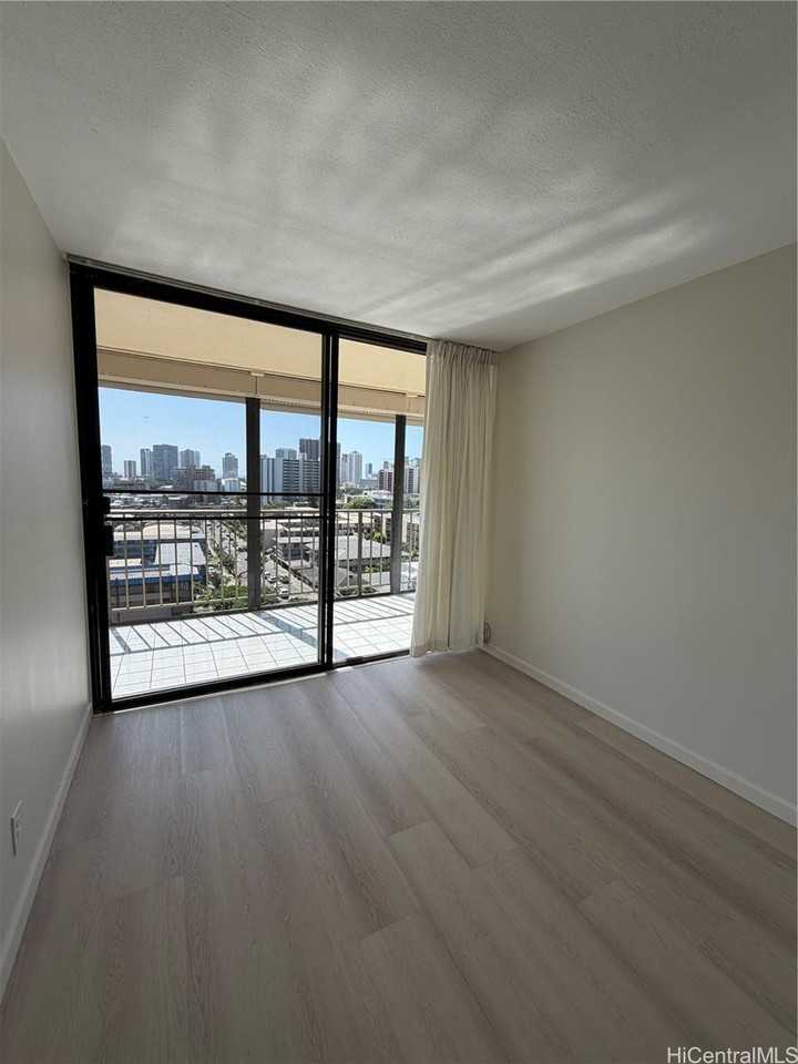 1561 Pensacola St #1106 - Photo 4 of 8