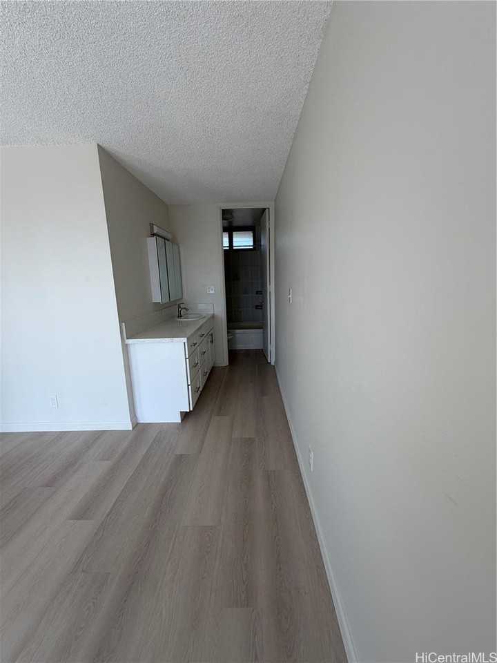 1561 Pensacola St #1106 - Photo 6 of 8