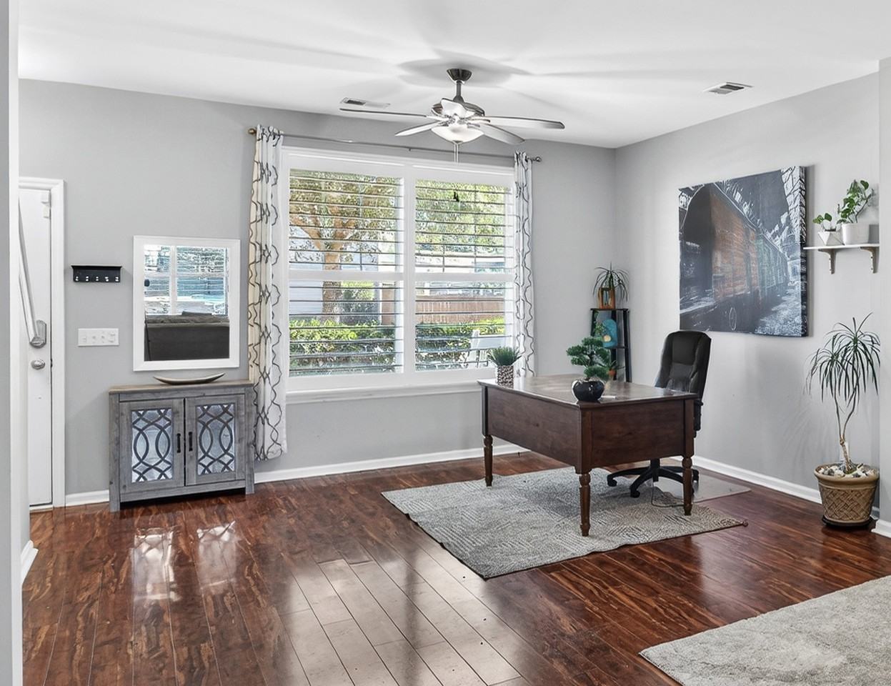 3543 Franklin Tower Drive - Photo 7 of 31