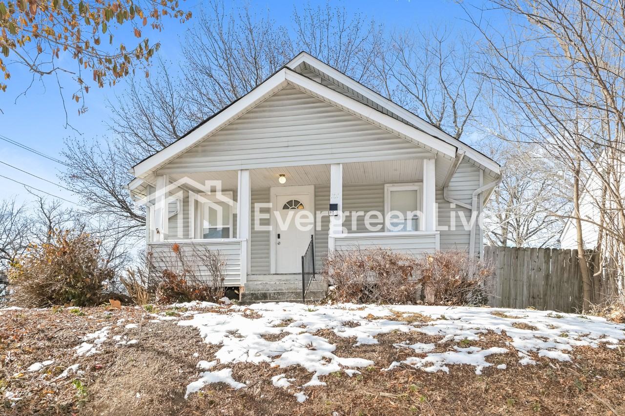 101 N Marguerite Ave