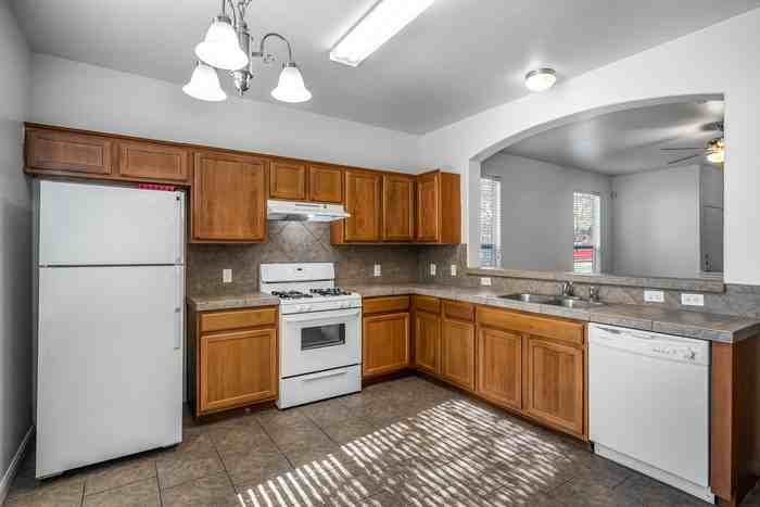 2518 Allred Dr #A - Photo 4 of 16