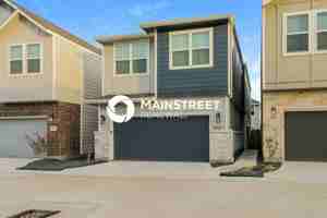 featured image of 9813 Falling Fern Ln