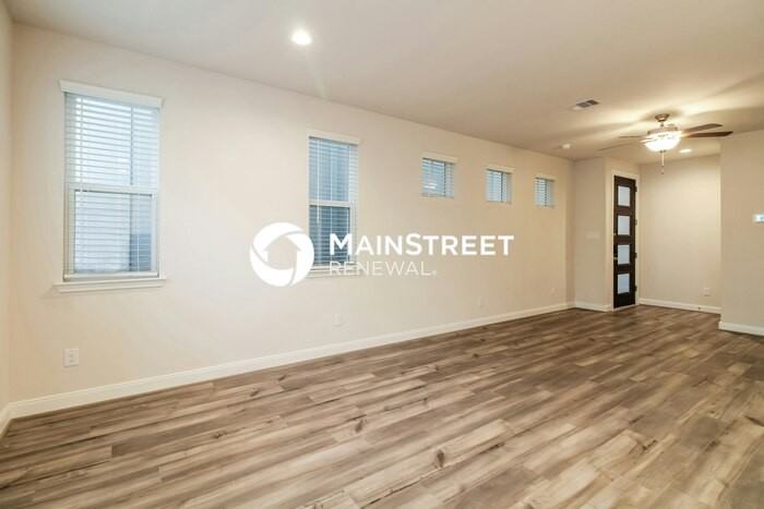 9813 Falling Fern Ln - Photo 3 of 16