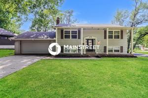 featured image of 7200 Willow Ave