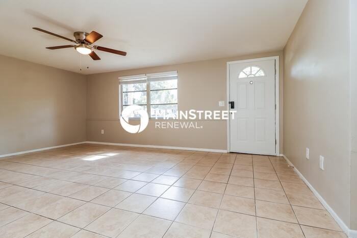 5701 Berlin Dr - Photo 2 of 16