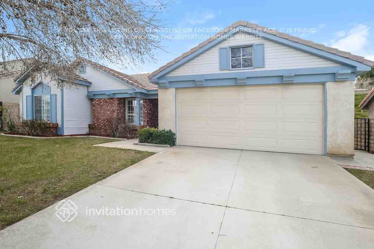 1320 Date Palm Dr - Photo 3 of 17