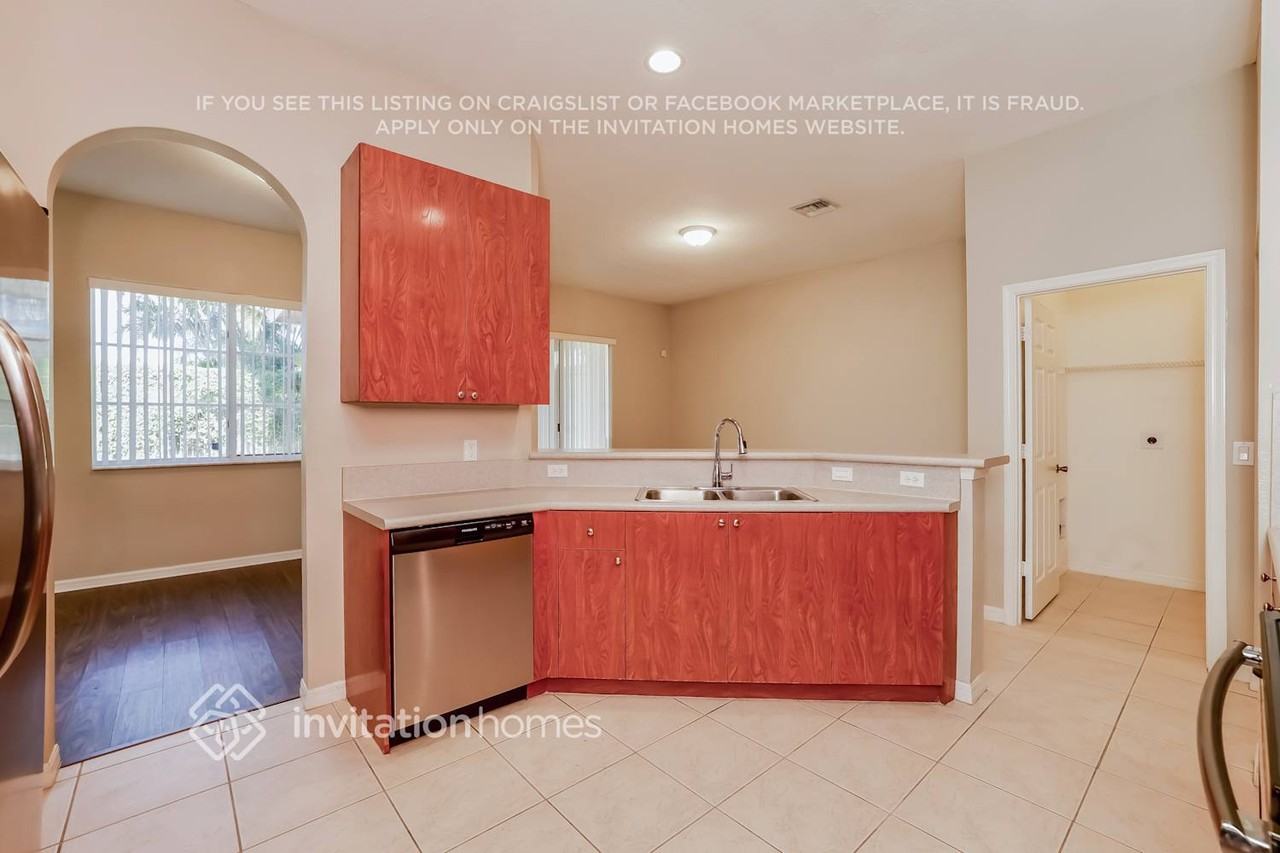 8739 S San Andros - Photo 7 of 18