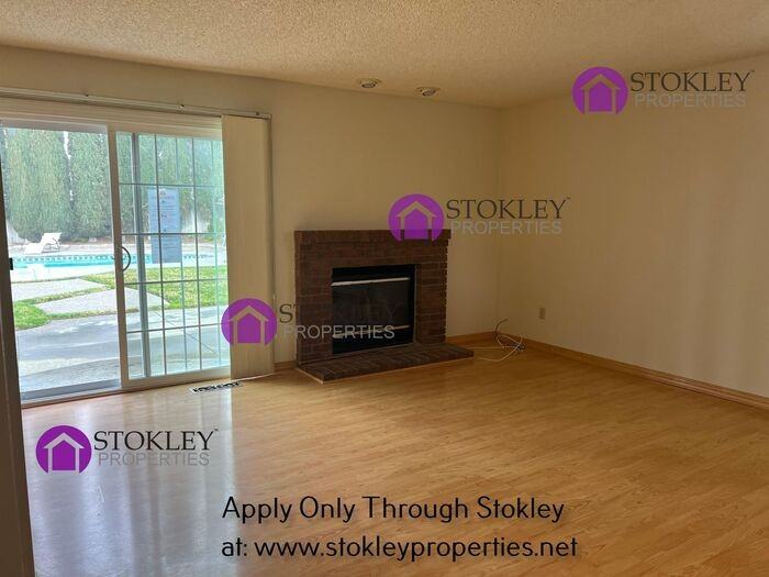 3840 Rockford Dr - Photo 7 of 31