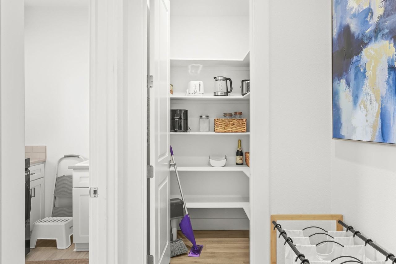 5891 Sw 67th Pl #NA - Photo 4 of 40