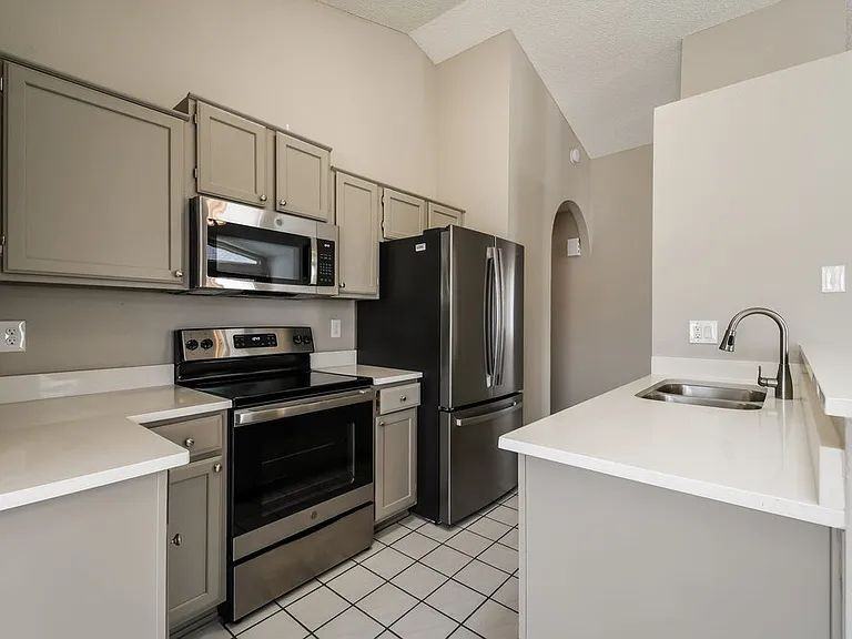 2650 Deacon St #NA - Photo 4 of 6