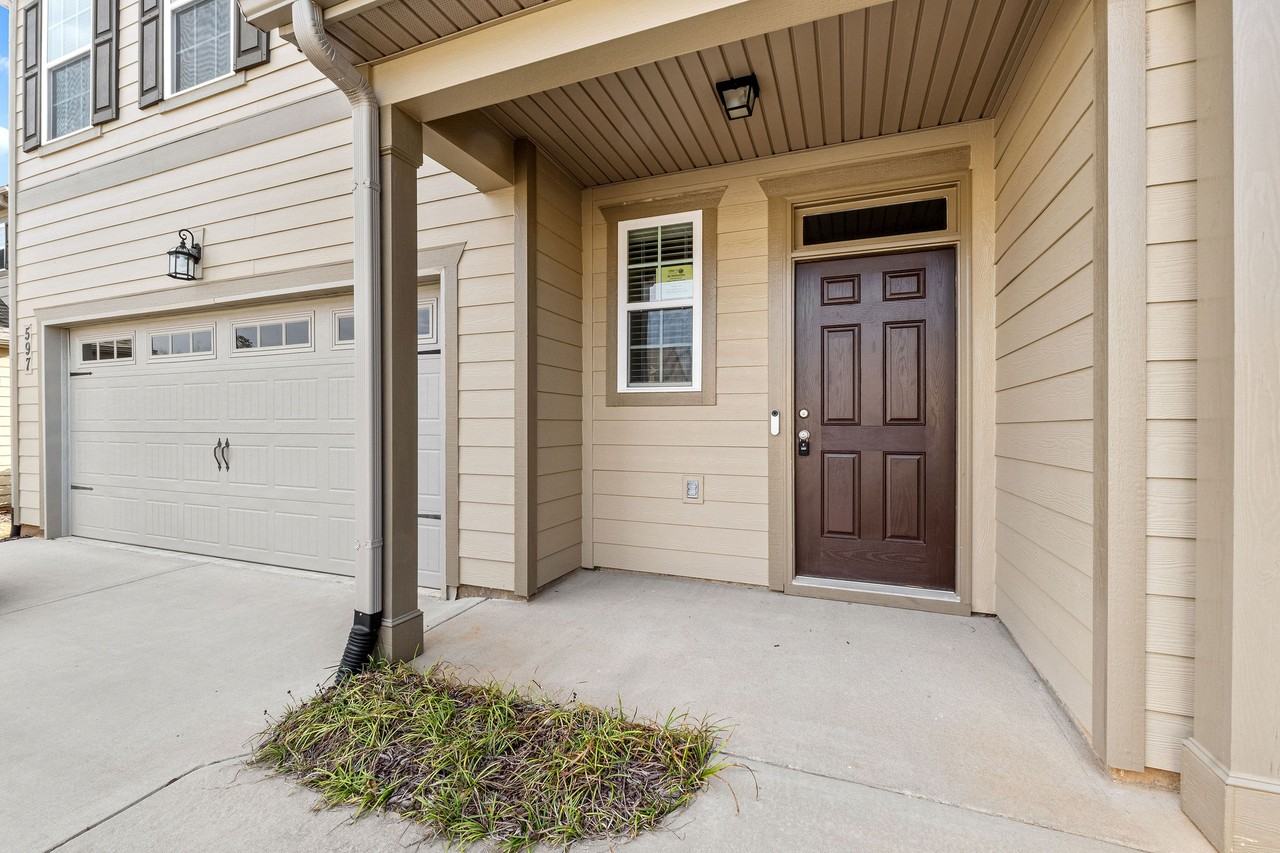 597 Vinings Dr #NA - Photo 2 of 34