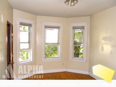 59 Linden St #2 - Photo 3 of 7