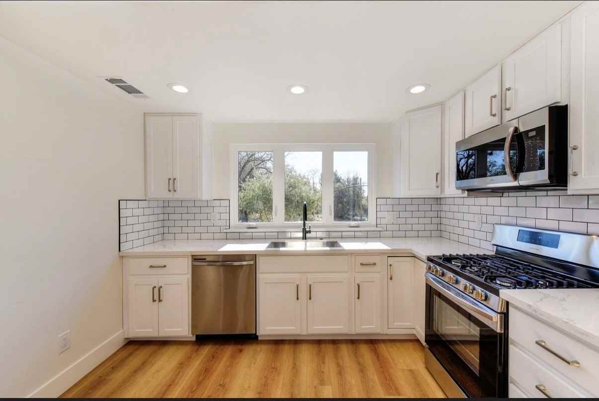 4491 Buckeye Rd #NA - Photo 2 of 23