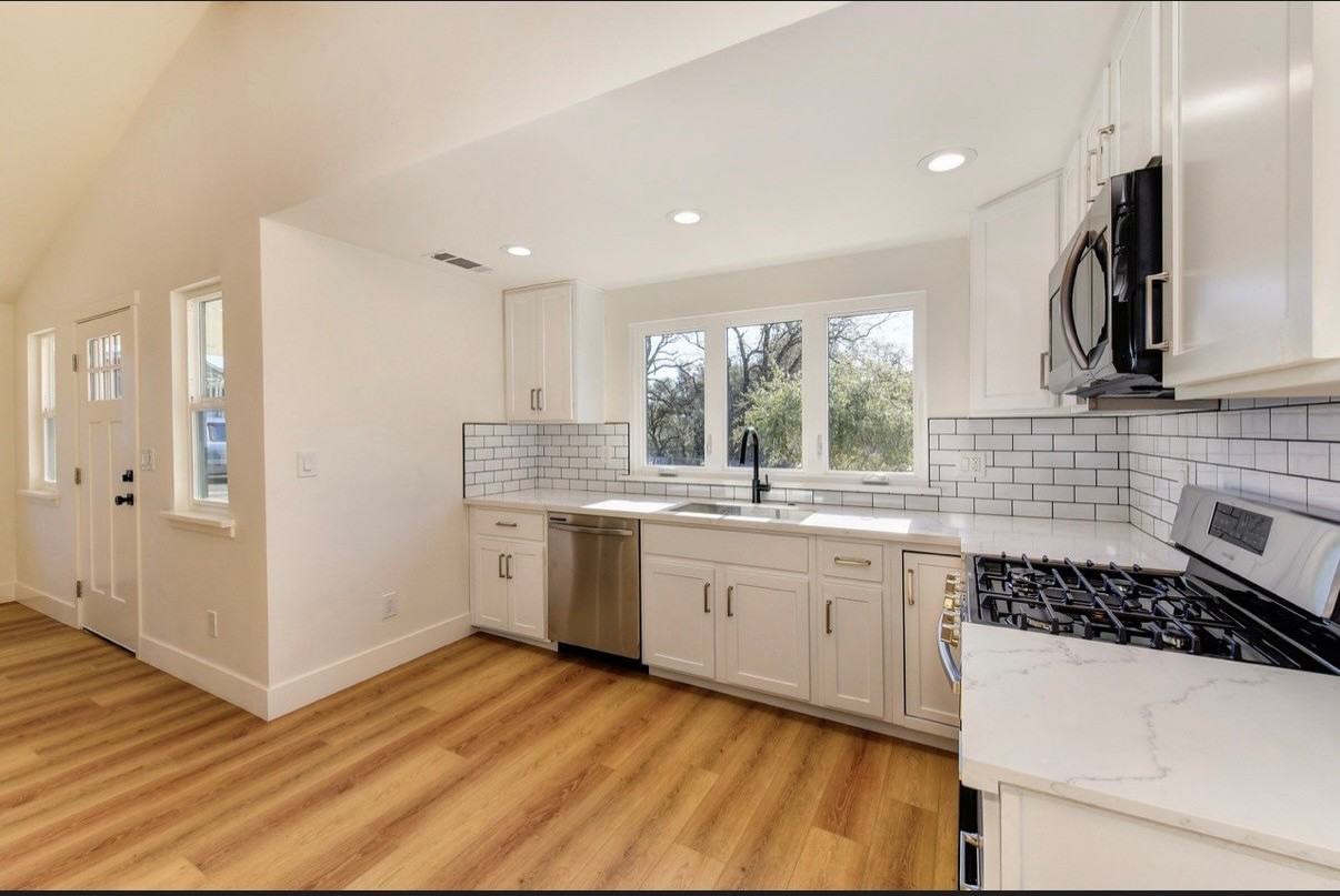 4491 Buckeye Rd #NA - Photo 4 of 23