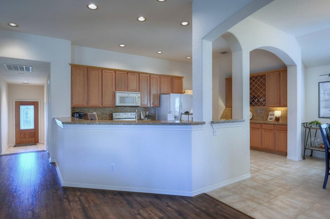 108 Cove Cir #NA - Photo 7 of 39