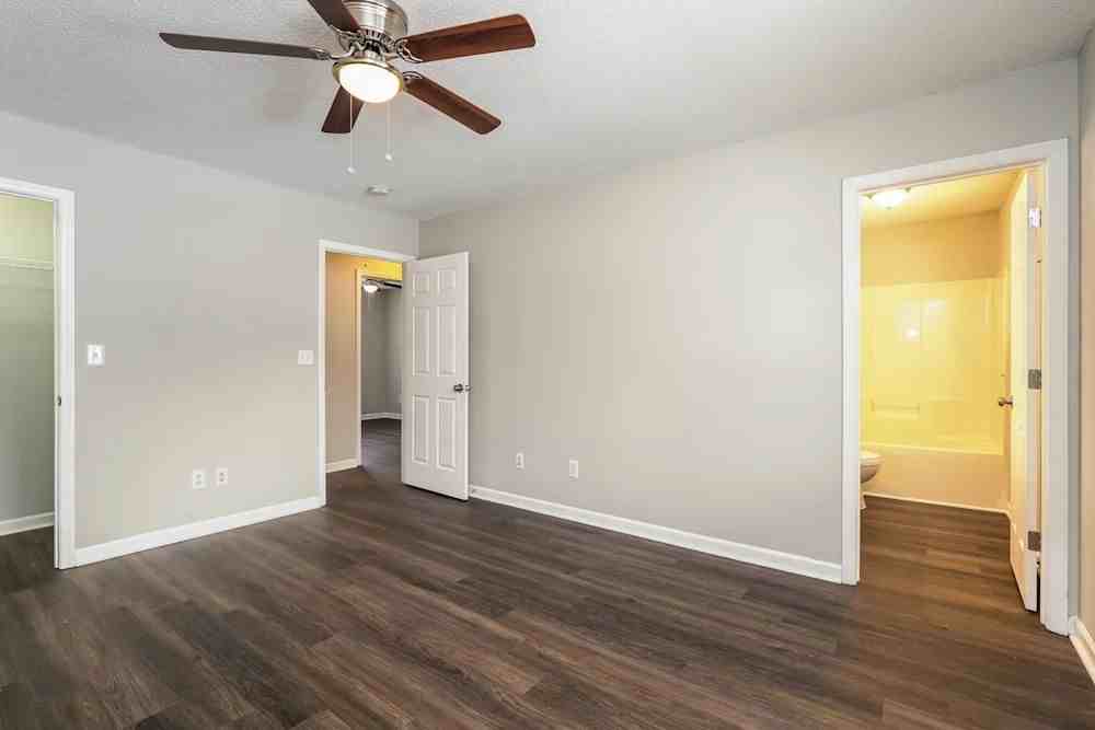 2693 Stratford Lake Ct #NA - Photo 7 of 11