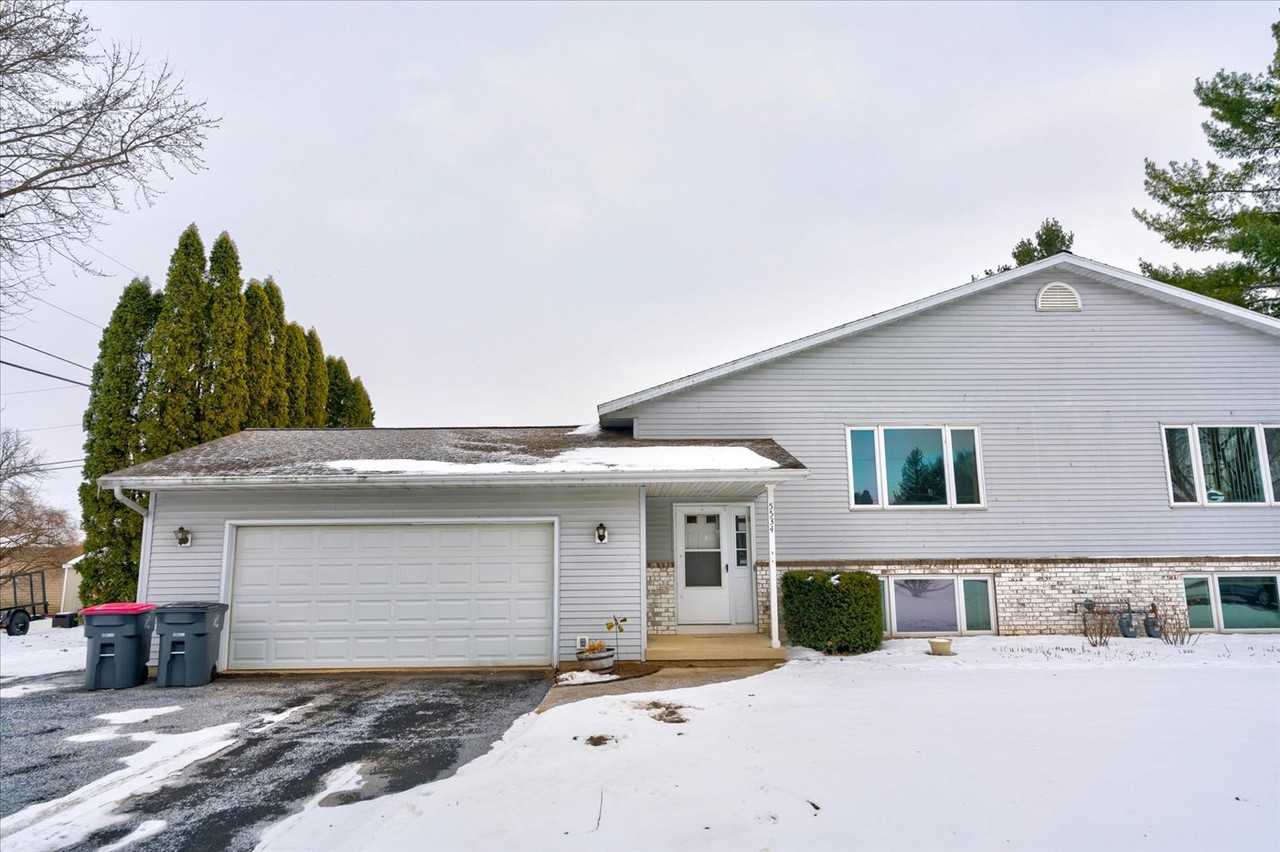 5534 Gerend Rd - Photo 3 of 24