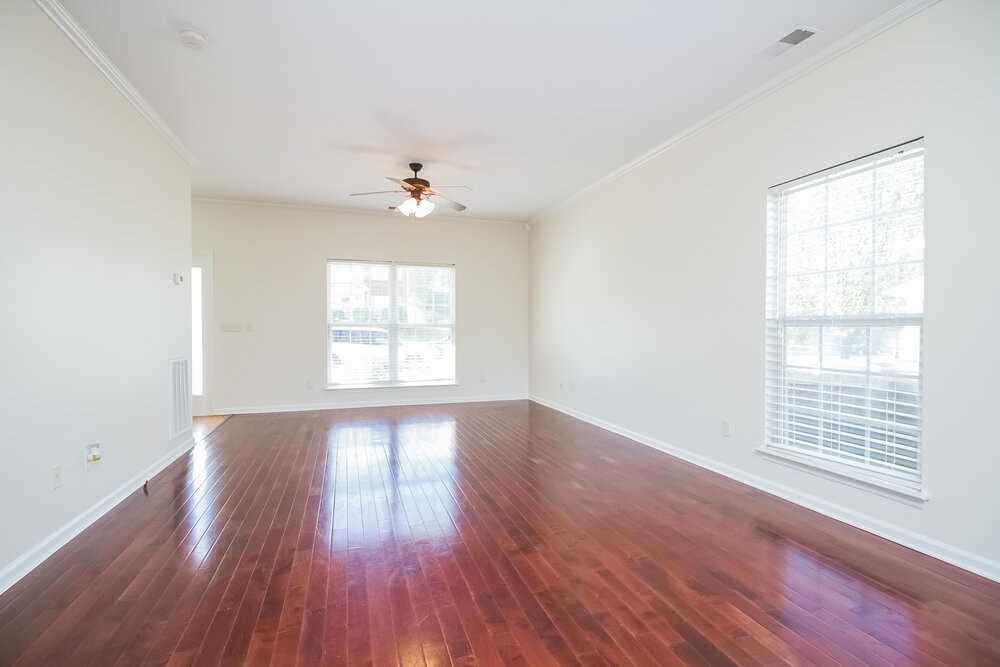 7871 Rainey Dr - Photo 5 of 17