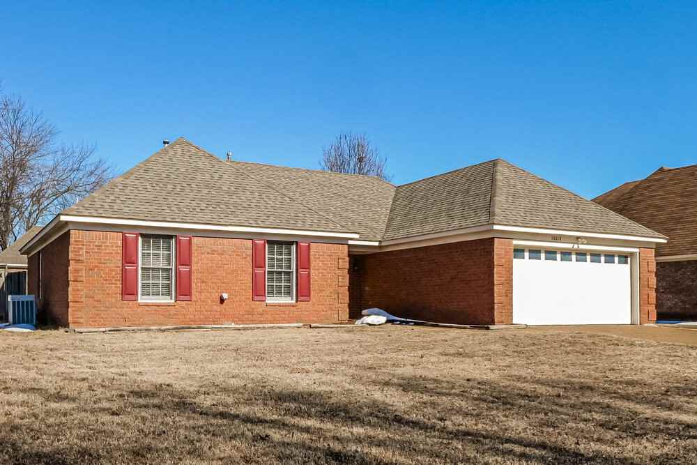 10018 Fox Hunt Dr - Photo 3 of 16