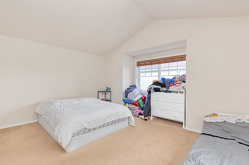 11709 16th Ave Ne #1 - Photo 6 of 13