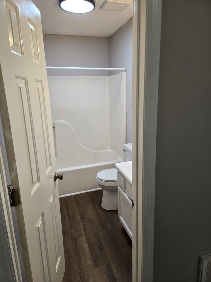 203 Shiloh Dr #E - Photo 3 of 19