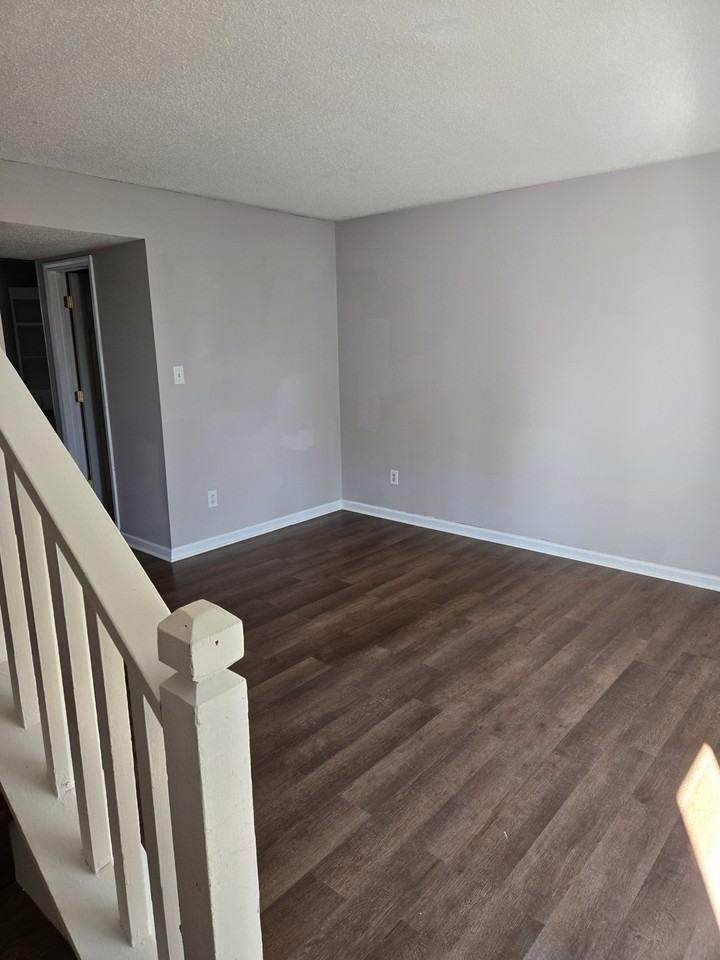 203 Shiloh Dr #E - Photo 7 of 19