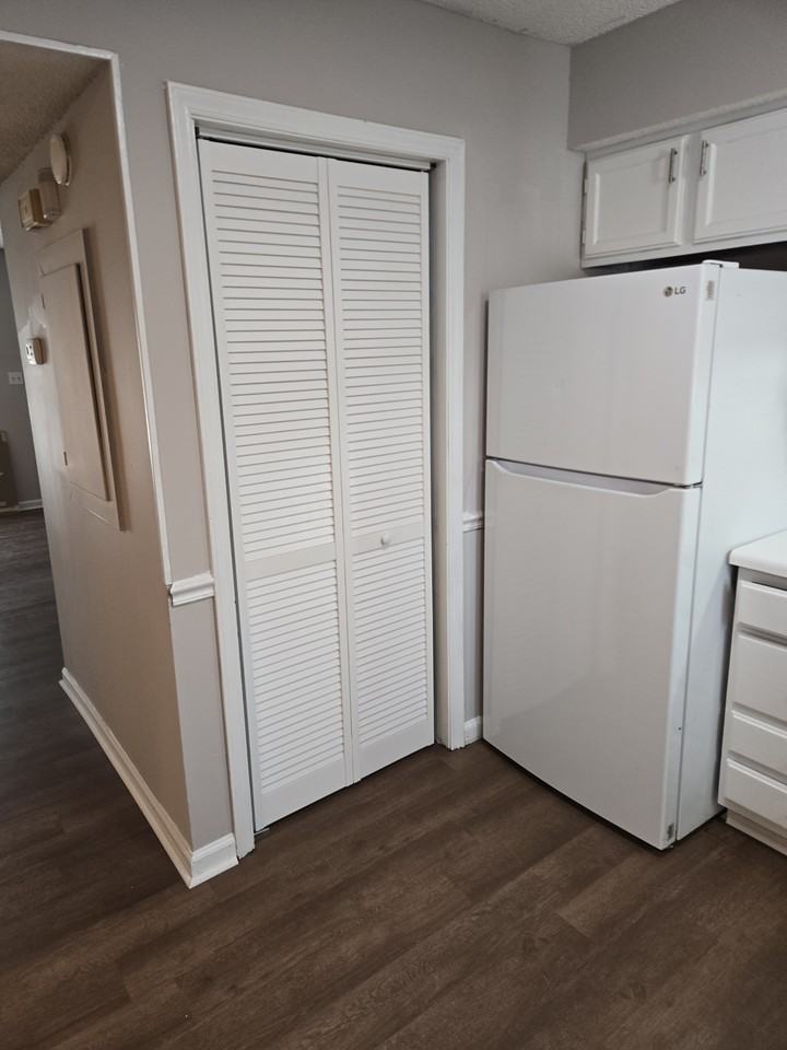 203 Shiloh Dr #E - Photo 7 of 19