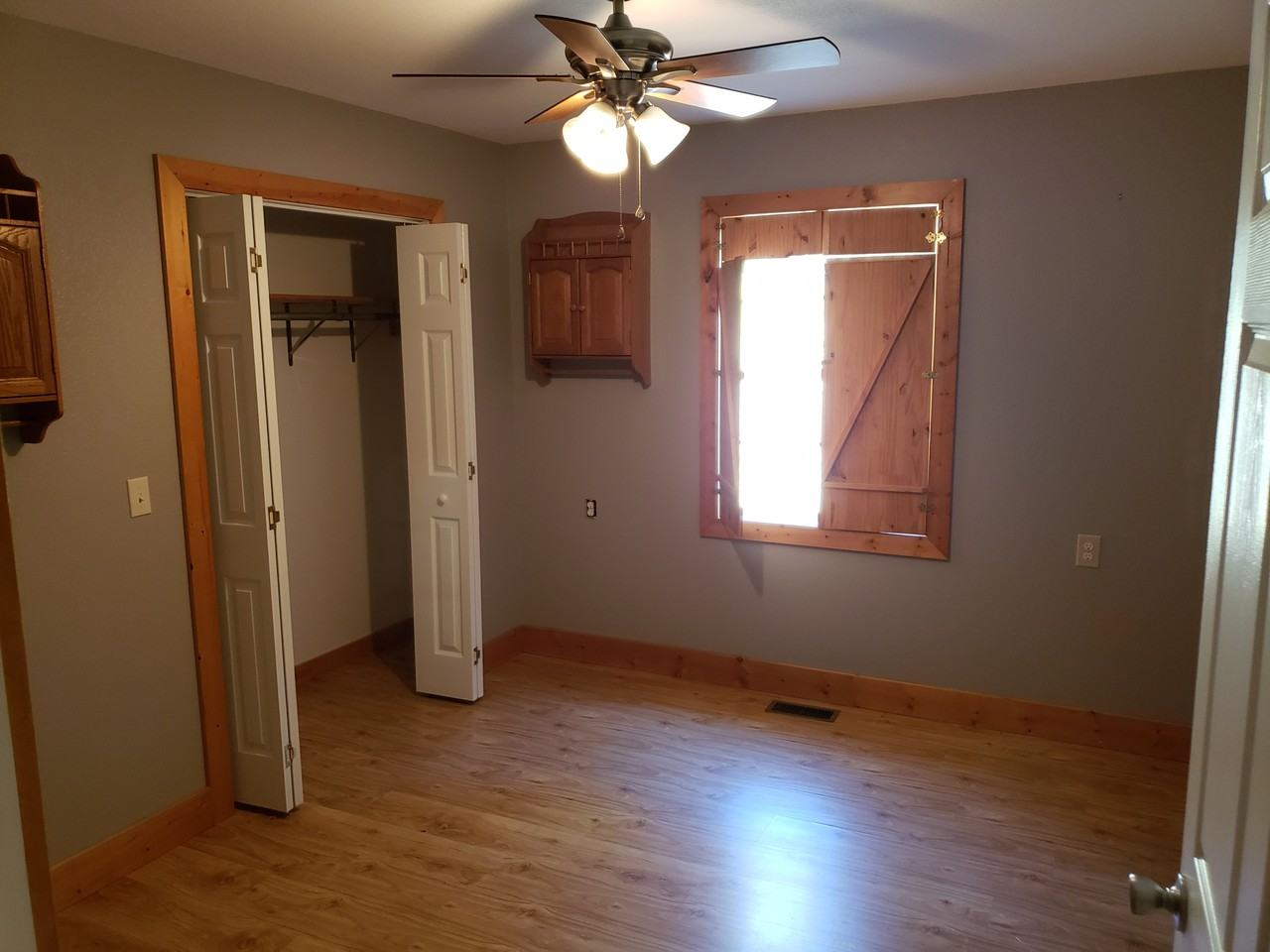 633 Russell Ave #NA - Photo 7 of 12