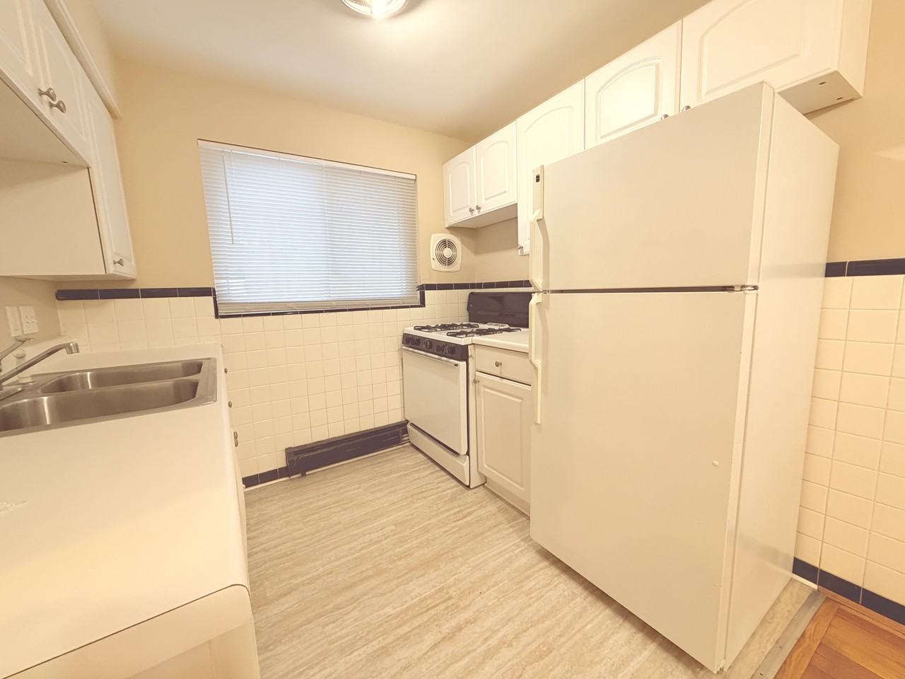 4244 Sibley Ave #3 - Photo 2 of 13