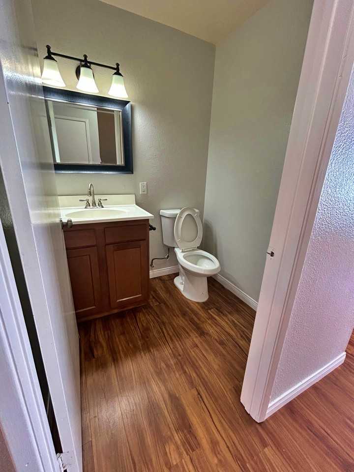 1518 Oliver Ave #A - Photo 3 of 6