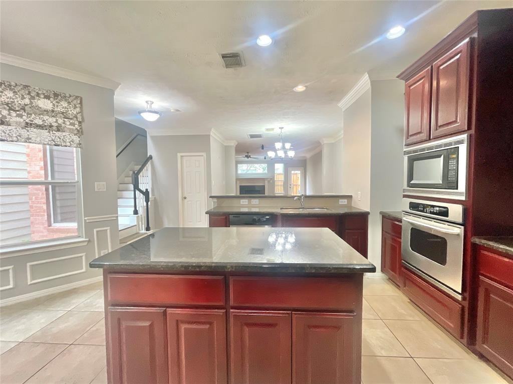 1622 Cohn St - Photo 7 of 34