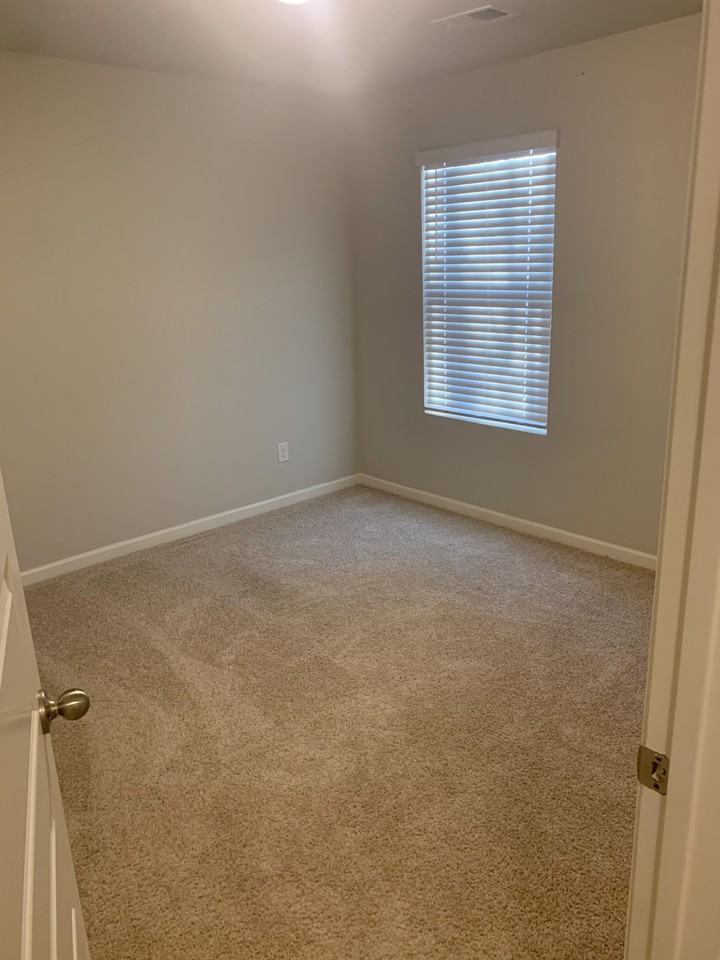 3762 Portsmouth Way Sw - Photo 5 of 7