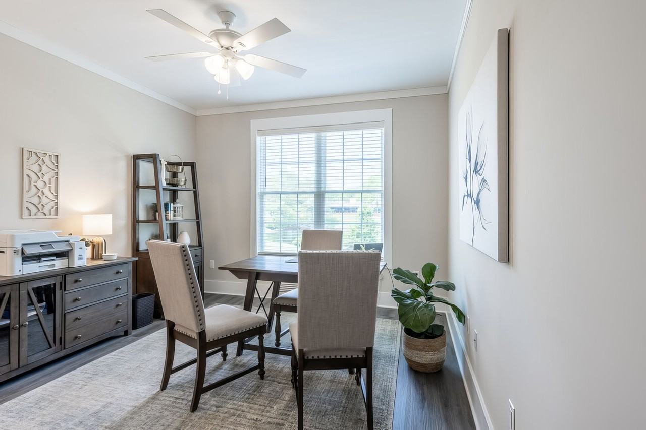 180 Westfall Town Dr - Photo 4 of 11