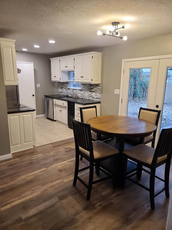 4300 Wynnewood Dr #2 - Photo 4 of 12