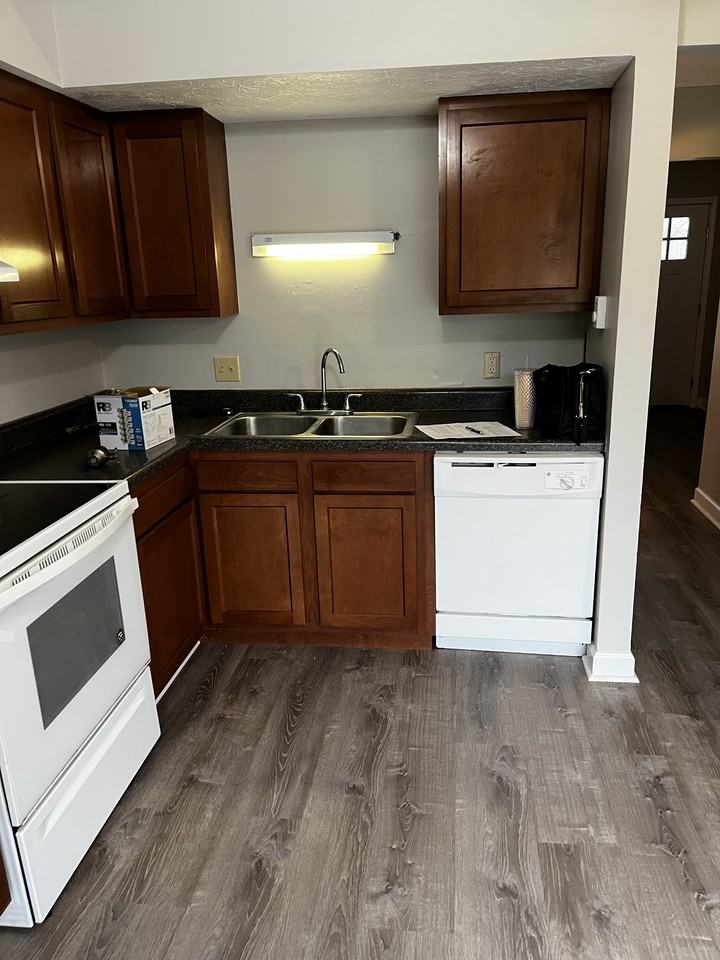 707 Forest Ln - Photo 6 of 10