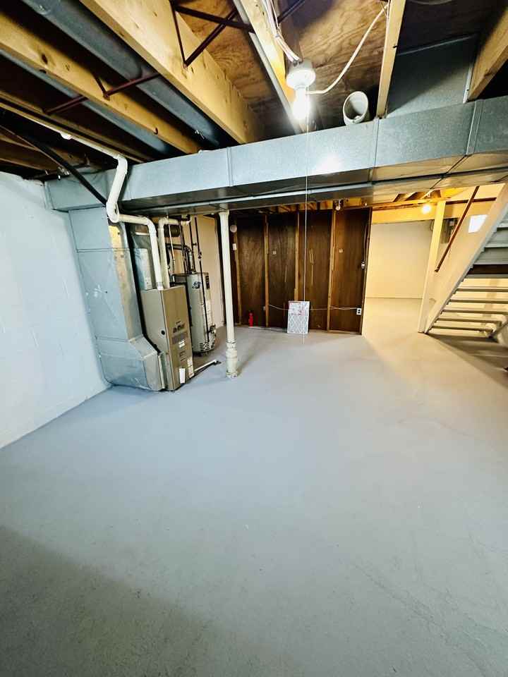 1132 N Highland Ave #1 - Photo 7 of 16