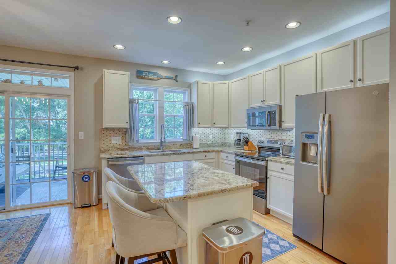 26736 Chatham Ln - Photo 6 of 29