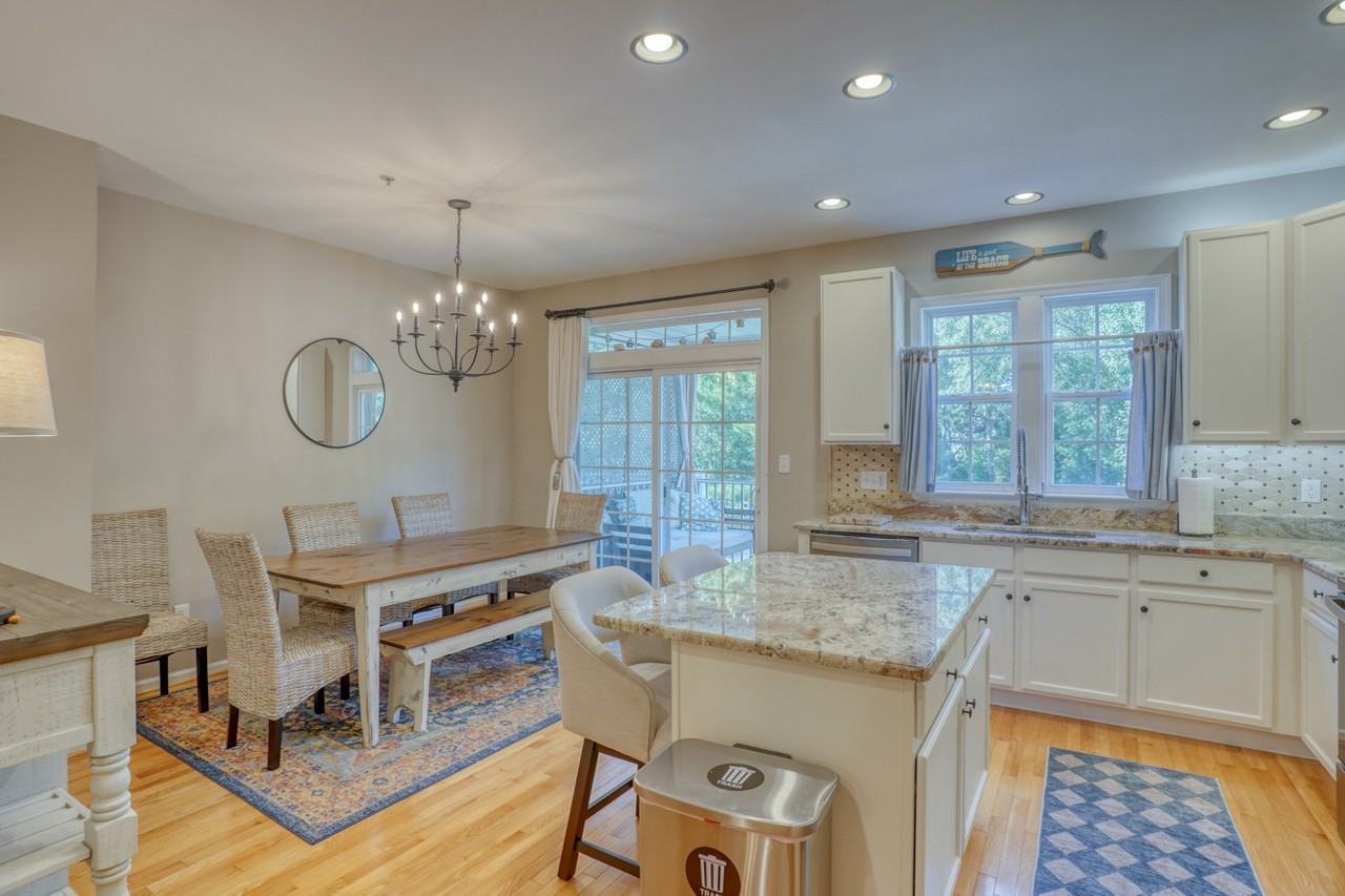 26736 Chatham Ln - Photo 7 of 29