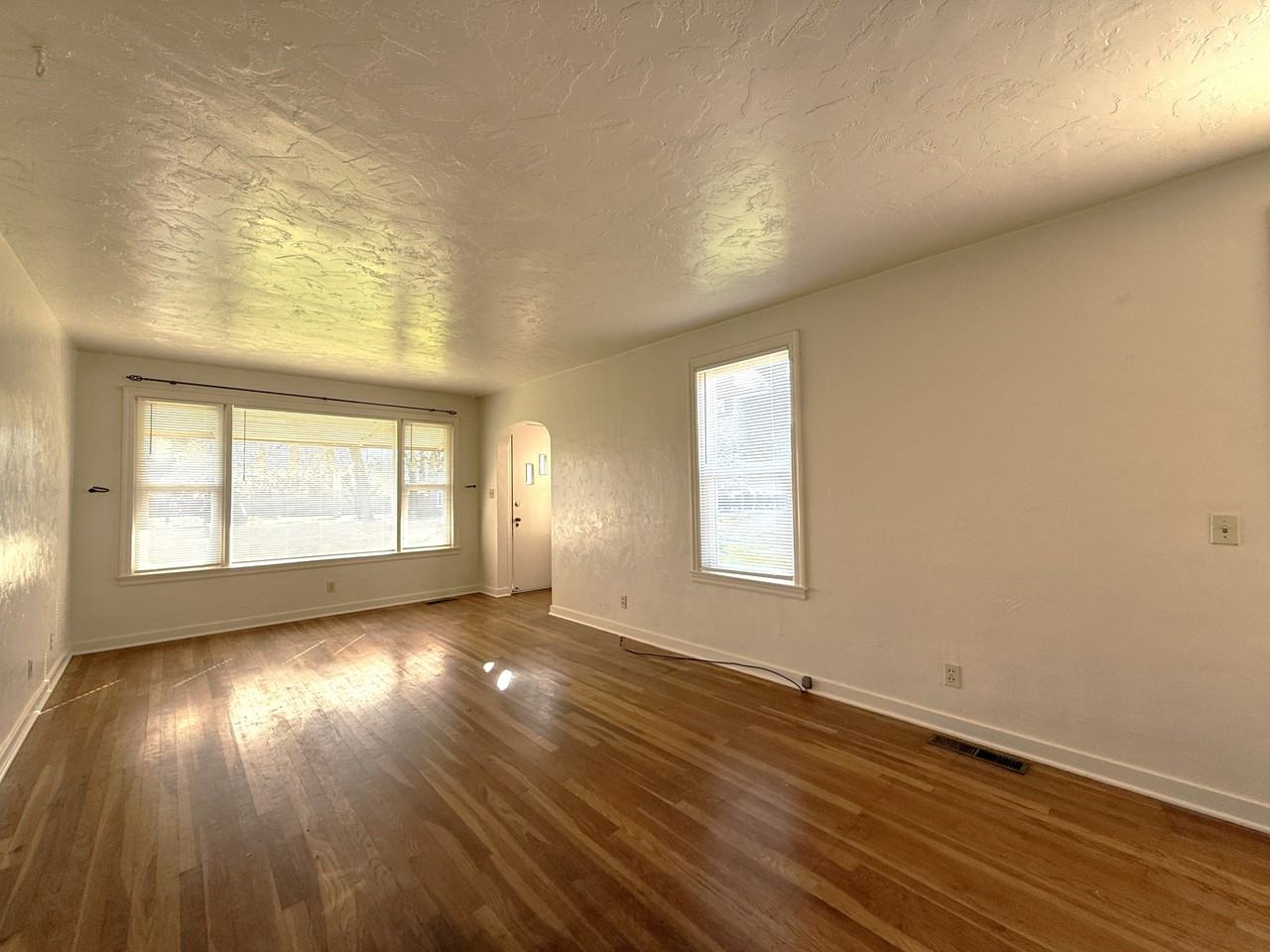 2916 Kennedy Ave #1 - Photo 3 of 14