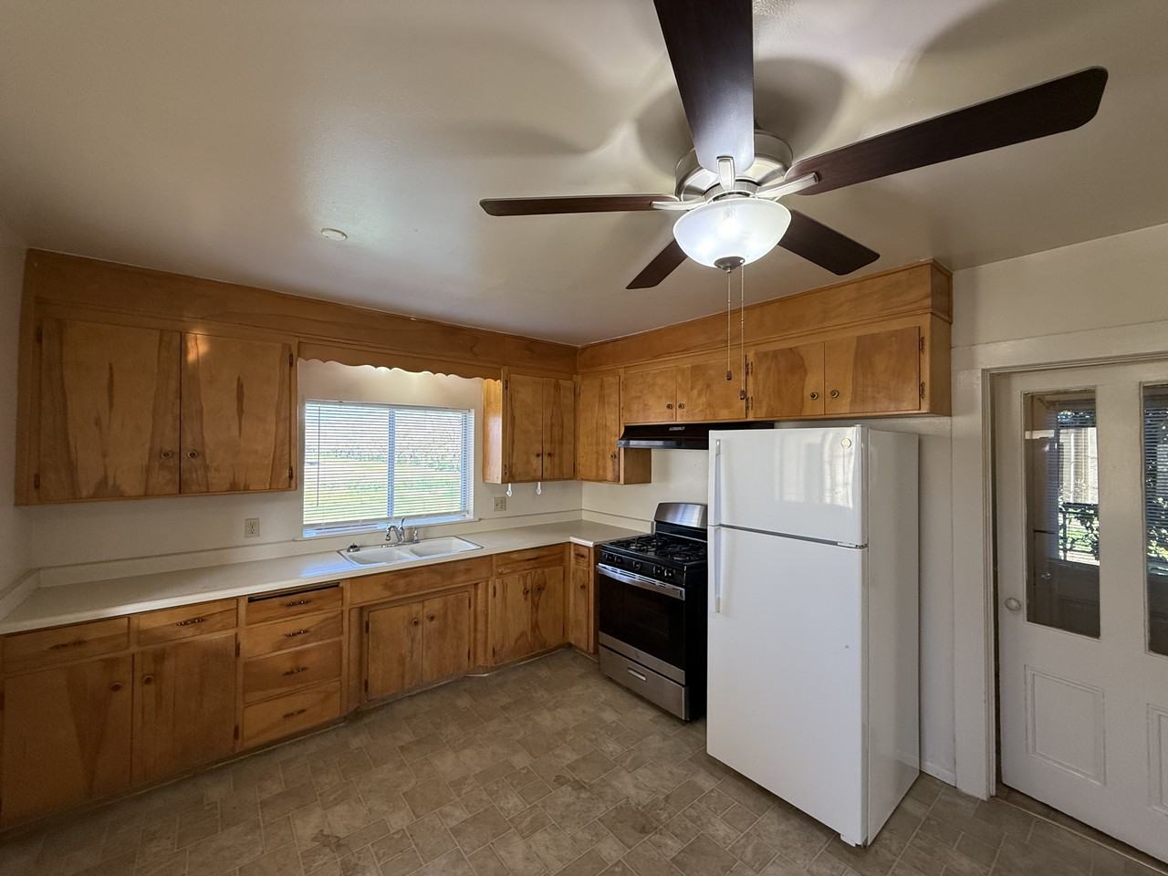 2916 Kennedy Ave #1 - Photo 4 of 14