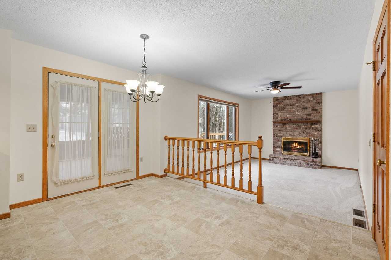 9173 Princeton Rd - Photo 7 of 40