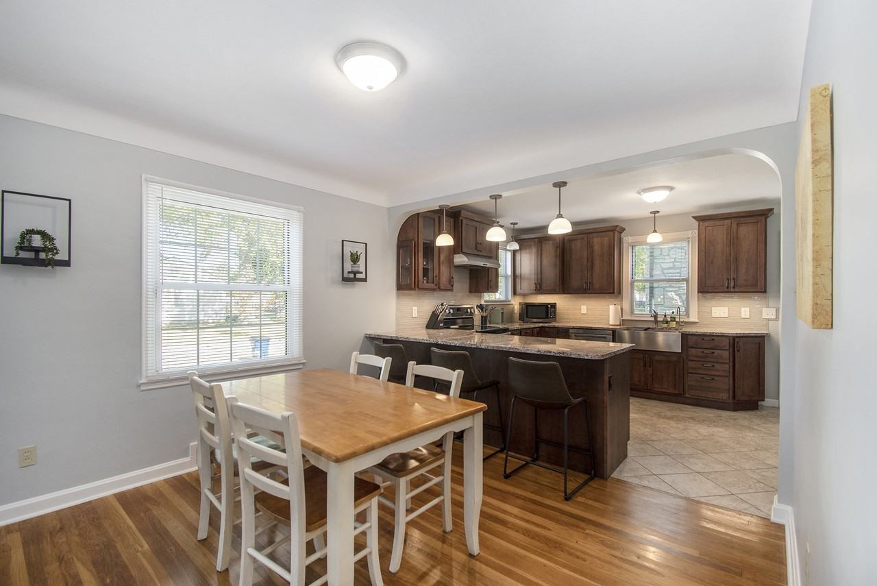 8754 Florence Ave - Photo 5 of 18