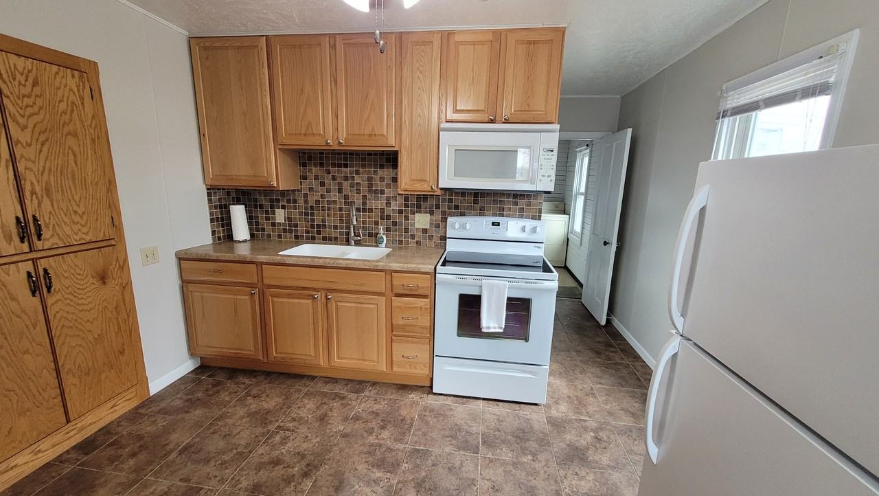 409 N St - Photo 3 of 18