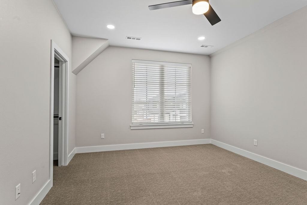 3505 Sw Radiance Ave - Photo 2 of 50