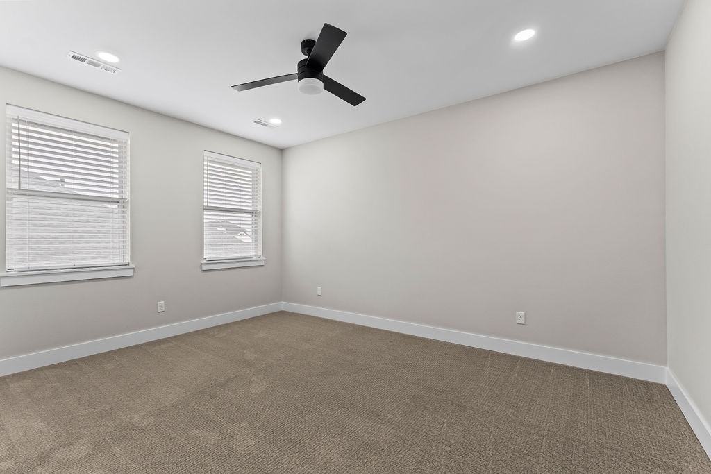 3505 Sw Radiance Ave - Photo 3 of 50