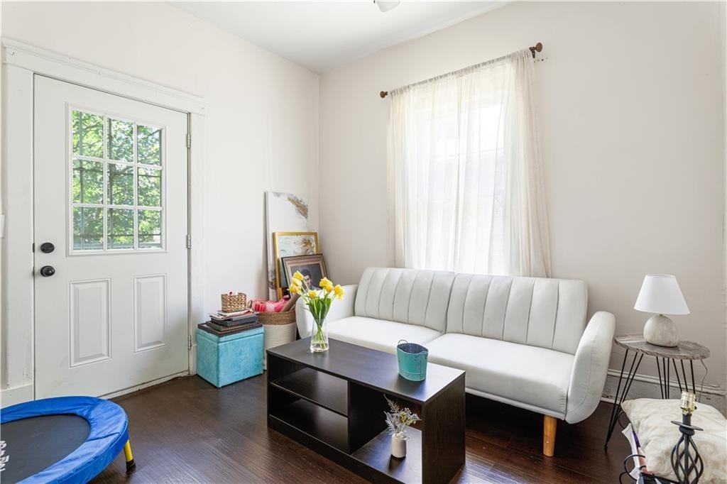 820 Elbert St Sw #820 - Photo 5 of 12